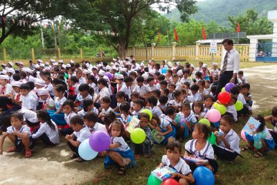 Niềm vui ngày khai trường