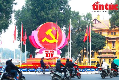 TỰ HÀO VỀ ĐẢNG QUANG VINH VÀ NGUYỆN MỘT LÒNG THEO ĐẢNG